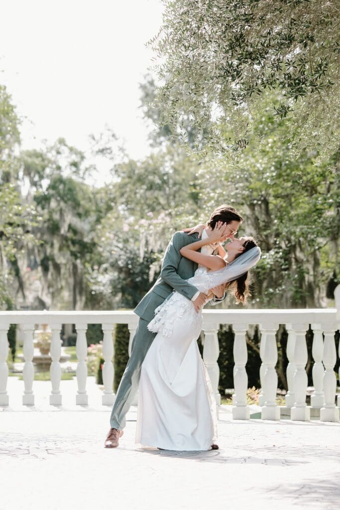 bride and groom at their nano wedding ceremony at The Landing at Harry P. Leu Gardens in Orlando, captured by micro wedding photographer Gracie May Photography.